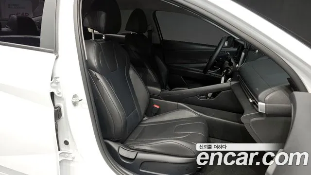 Hyundai AVANTE Avante (CN7) — Фото автомобиля 11