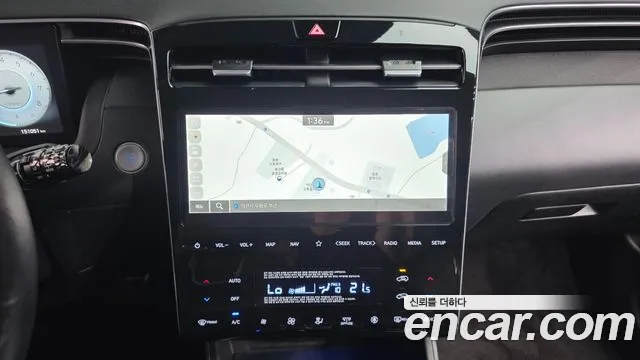 Hyundai Tucson Tucson (NX4) Бензин 1.6 турбо 2WD — Фото автомобиля 13