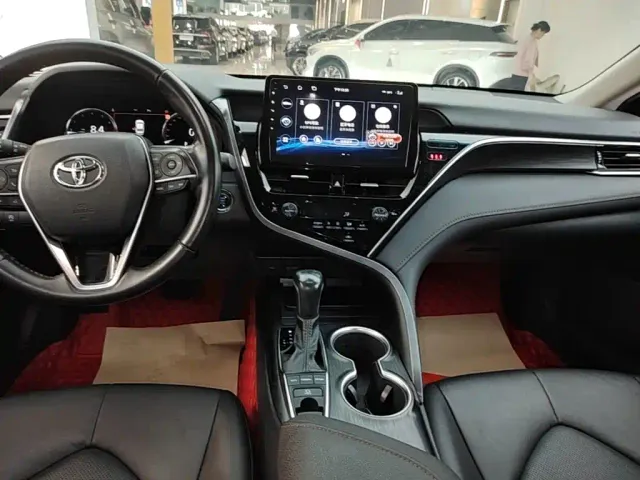 Toyota Camry — Фото автомобиля 13