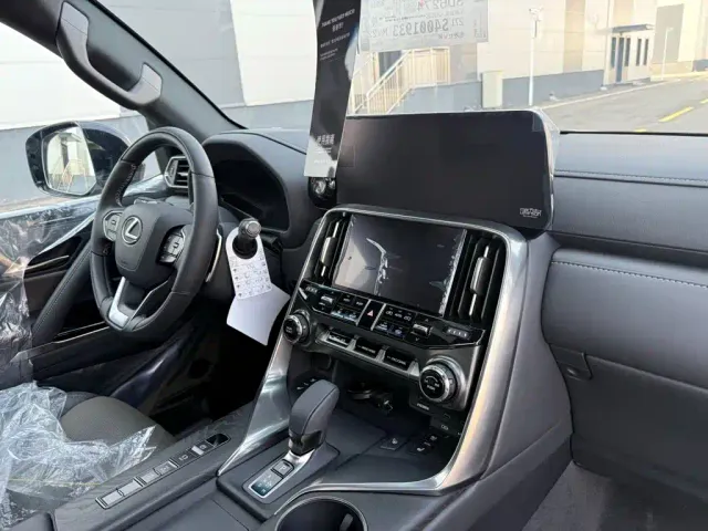 Lexus LX — Фото автомобиля 24