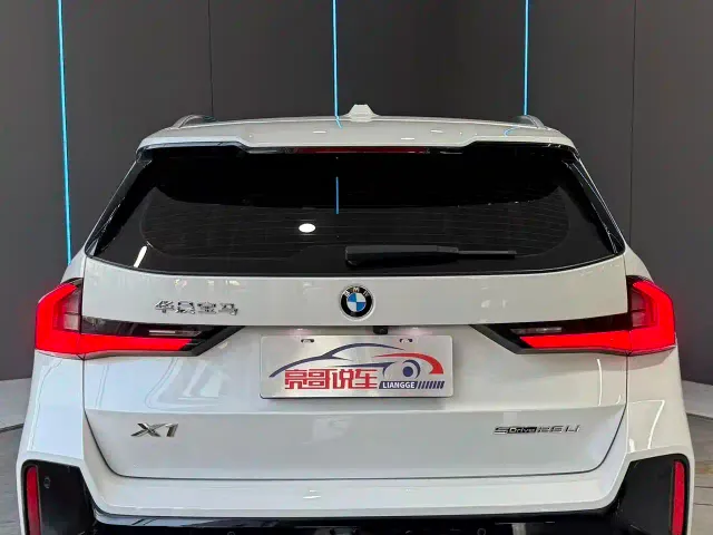 BMW X1 — Фото автомобиля 7