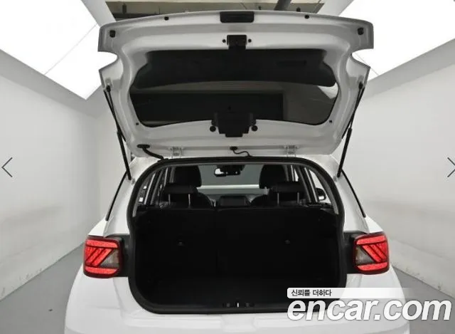 Hyundai Venue Venue 1.6 Modern Plus — Фото автомобиля 18