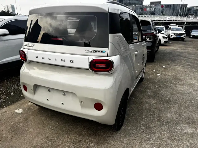 Wuling Hongguang Mini EV — Фото автомобиля 10