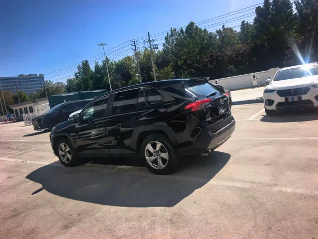 Toyota RAV4 — Фото автомобиля 14