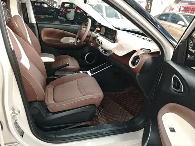 Wuling Bingo — Фото автомобиля 19