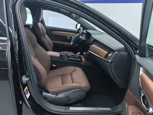 Volvo S90 — Фото автомобиля 8