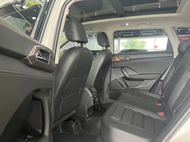 Volkswagen Tharu — Фото автомобиля 5