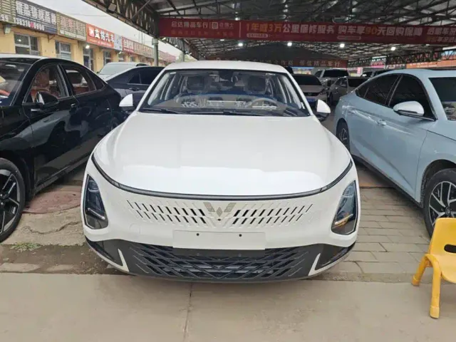 Wuling Starlight — Фото автомобиля 2