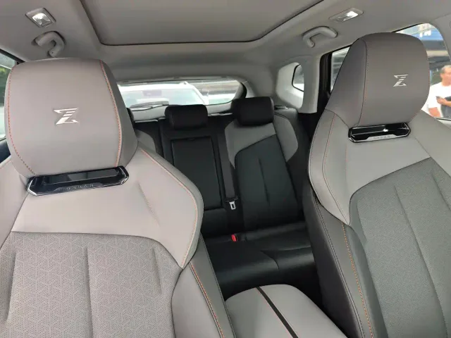 Changan Z6 — Фото автомобиля 12