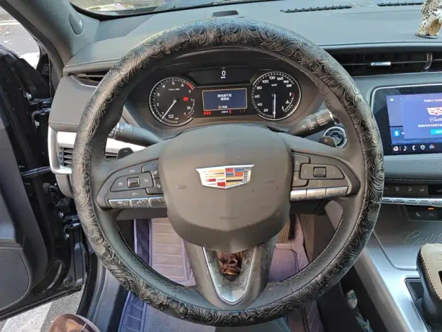 Cadillac XT4 — Фото автомобиля 15