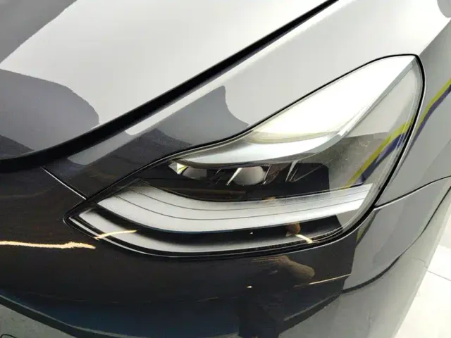 Tesla Model Y — Фото автомобиля 5