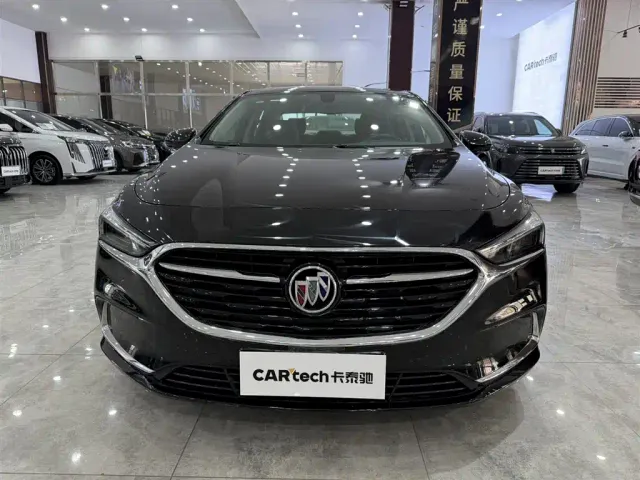 Buick LaCrosse — Фото автомобиля 2