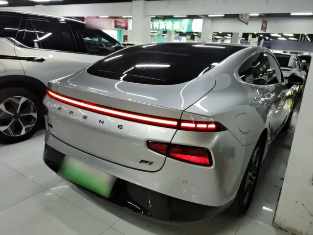 Xpeng P7 — Фото автомобиля 6