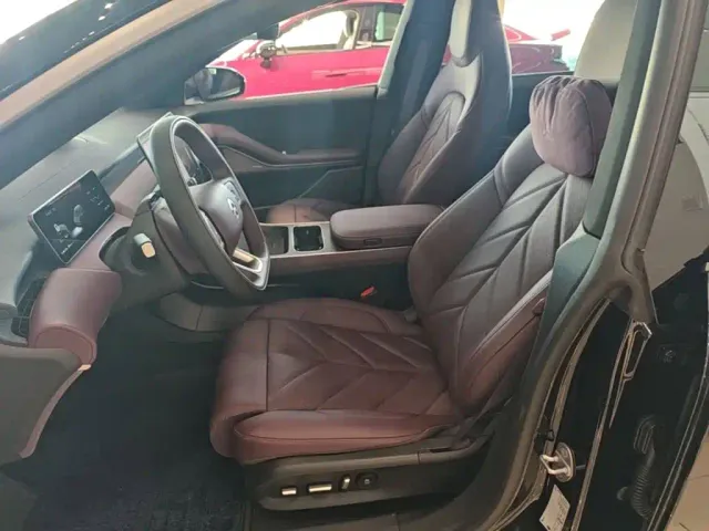 Nio ET5 Touring — Фото автомобиля 14