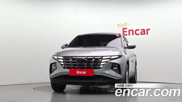 Hyundai Tucson Tucson (NX4) Дизель 2.0 2WD — Фото автомобиля 3
