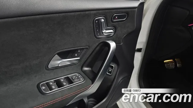 Mercedes-Benz A-Class — Фото автомобиля 25