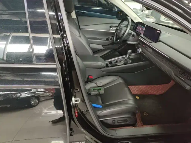 Honda Accord — Фото автомобиля 24