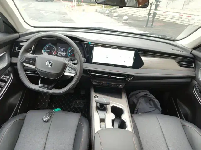 Changan X7 Plus — Фото автомобиля 9