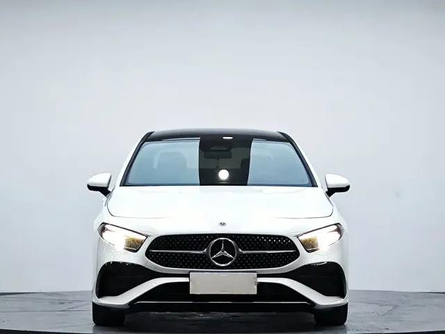 Mercedes-Benz A-Class — Фото автомобиля 3