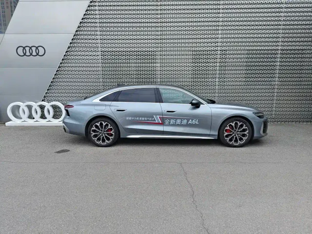 Audi A6L — Фото автомобиля 3