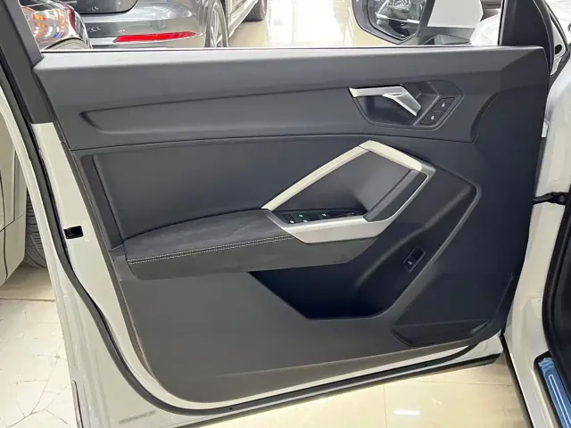 Audi Q3 — Фото автомобиля 20