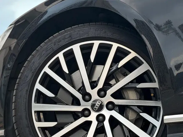 Audi A8 — Фото автомобиля 15