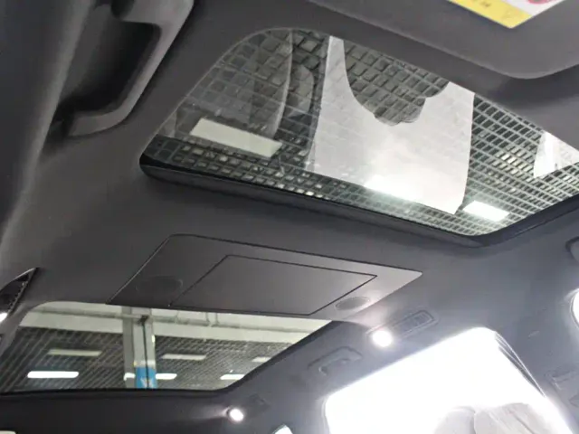 Li Auto L8 — Фото автомобиля 7