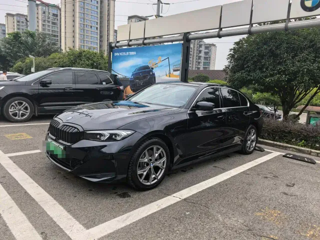 Фотография автомобиля — BMW i3