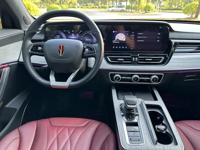 Hongqi HS5 — Фото автомобиля 15