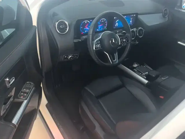 Mercedes-Benz GLA-Class — Фото автомобиля 15