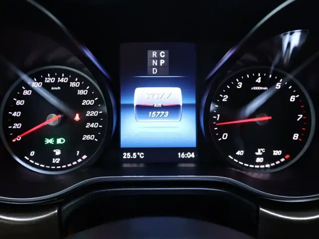 Mercedes-Benz V-Class — Фото автомобиля 15
