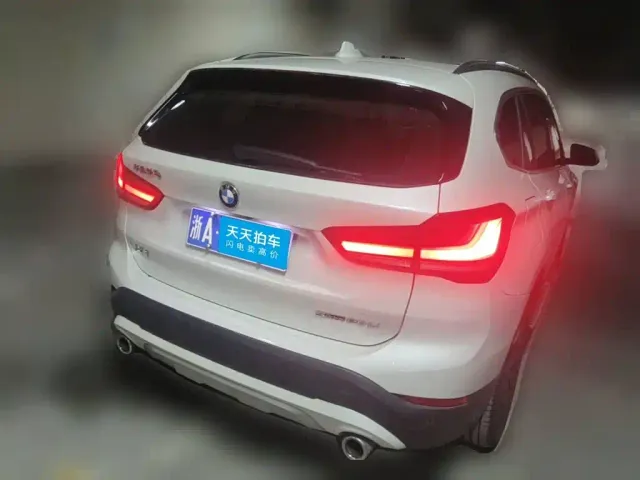 BMW X1 — Фото автомобиля 5