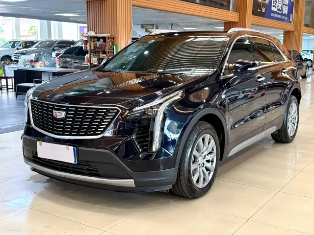 Фотография автомобиля — Cadillac XT4