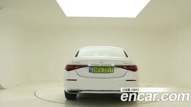 Mercedes-Benz S-Class — Фото автомобиля 4