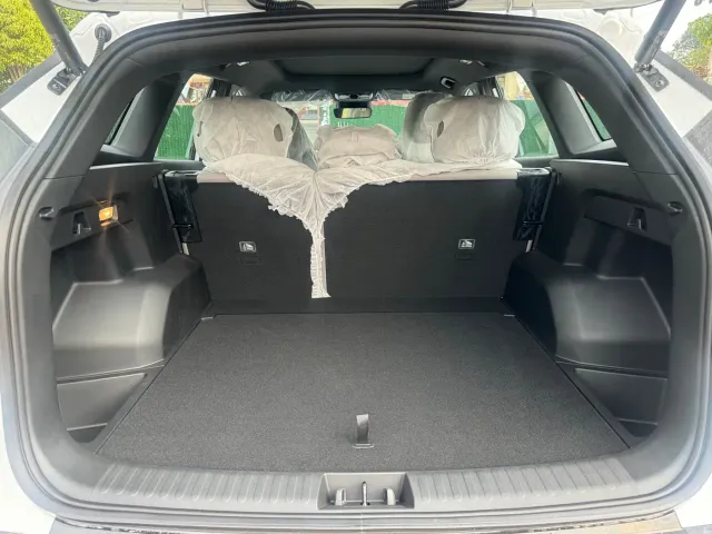 Geely Boyue L — Фото автомобиля 12
