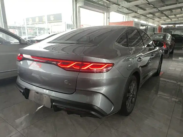BYD Qin L — Фото автомобиля 6