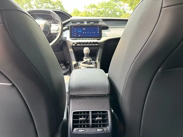 Peugeot 408 — Фото автомобиля 18