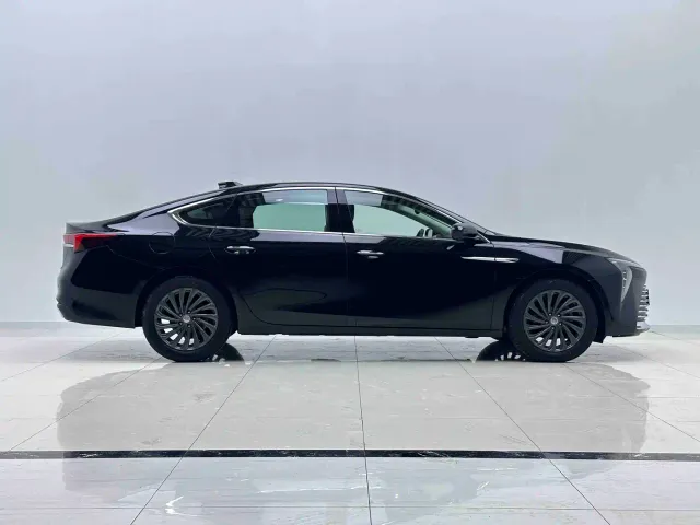 Buick LaCrosse — Фото автомобиля 4