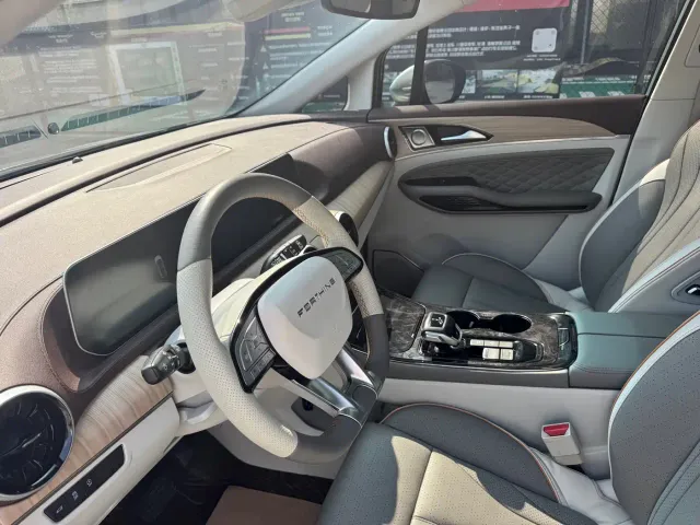 Dongfeng Fengxing Fengxing Yacht 2022 1.5T DCT Wave Chaser Edition — Фото автомобиля 8