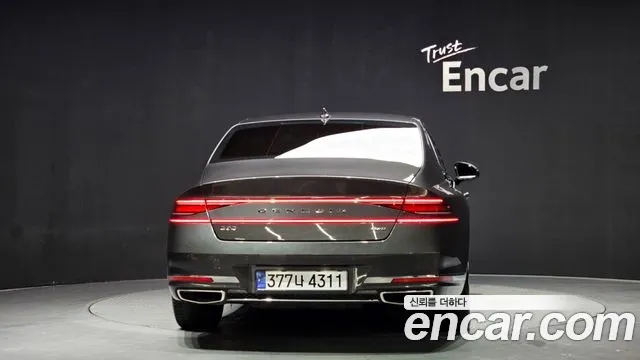 Genesis G90 Бензин 3.5 турбо AWD — Фото автомобиля 4