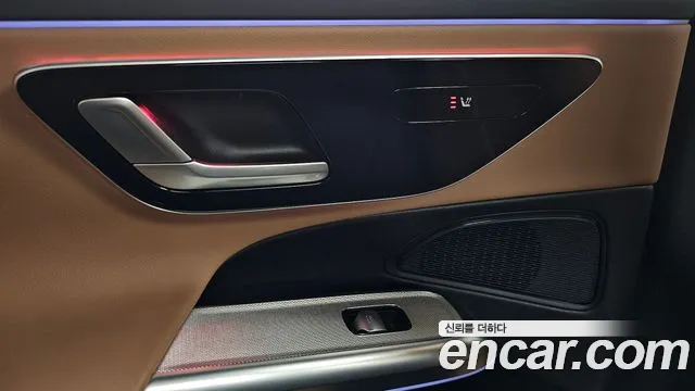 Mercedes-Benz E-Class — Фото автомобиля 18