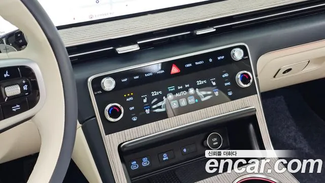 Genesis GV80 — Фото автомобиля 23