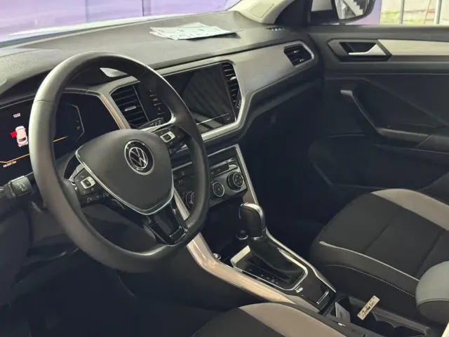 Volkswagen T-Roc — Фото автомобиля 12