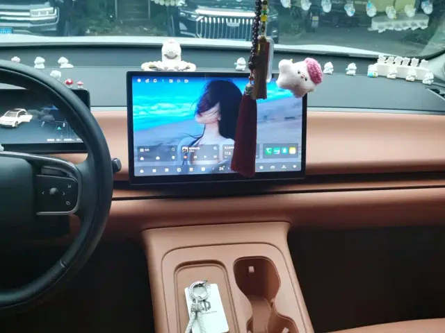 Leapmotor Leapmotor C10 2024 210 Smart Edition — Фото автомобиля 13