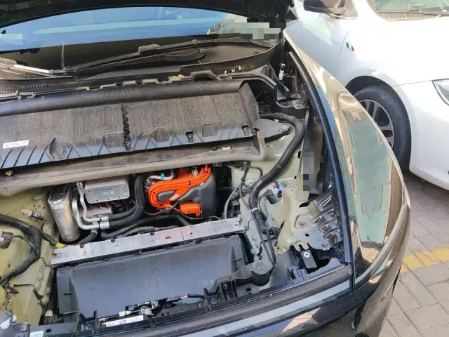 Tesla Model Y — Фото автомобиля 21