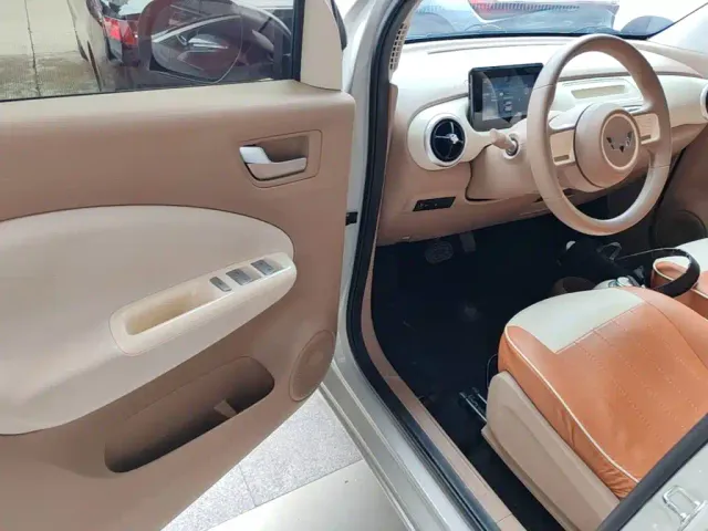 Wuling Hongguang Mini EV — Фото автомобиля 15