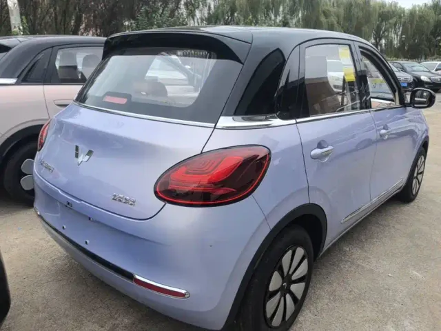 Wuling Bingo — Фото автомобиля 6