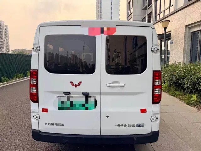 Wuling Yangguang — Фото автомобиля 8