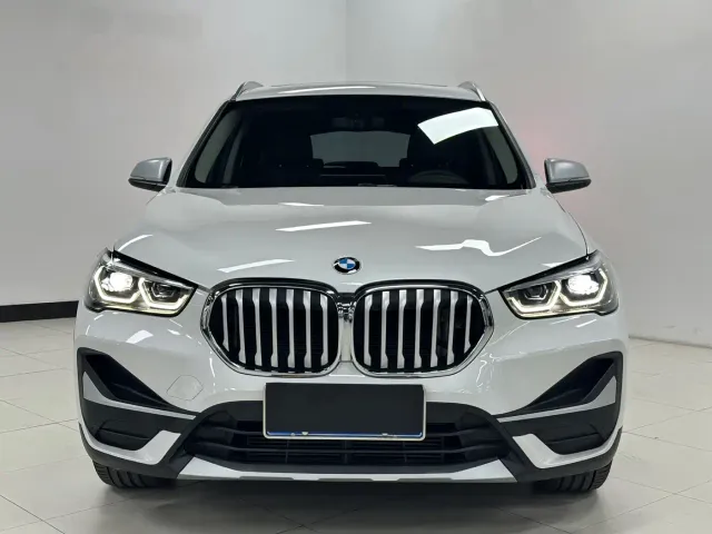 BMW X1 — Фото автомобиля 2