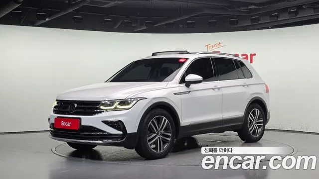 Фотография автомобиля — Volkswagen Tiguan